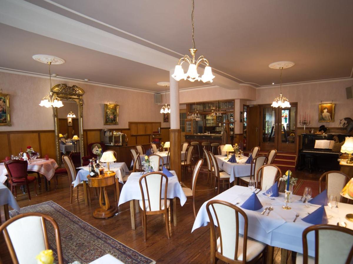 Hotel Zur Post - Burg An Der Mosel المظهر الخارجي الصورة
