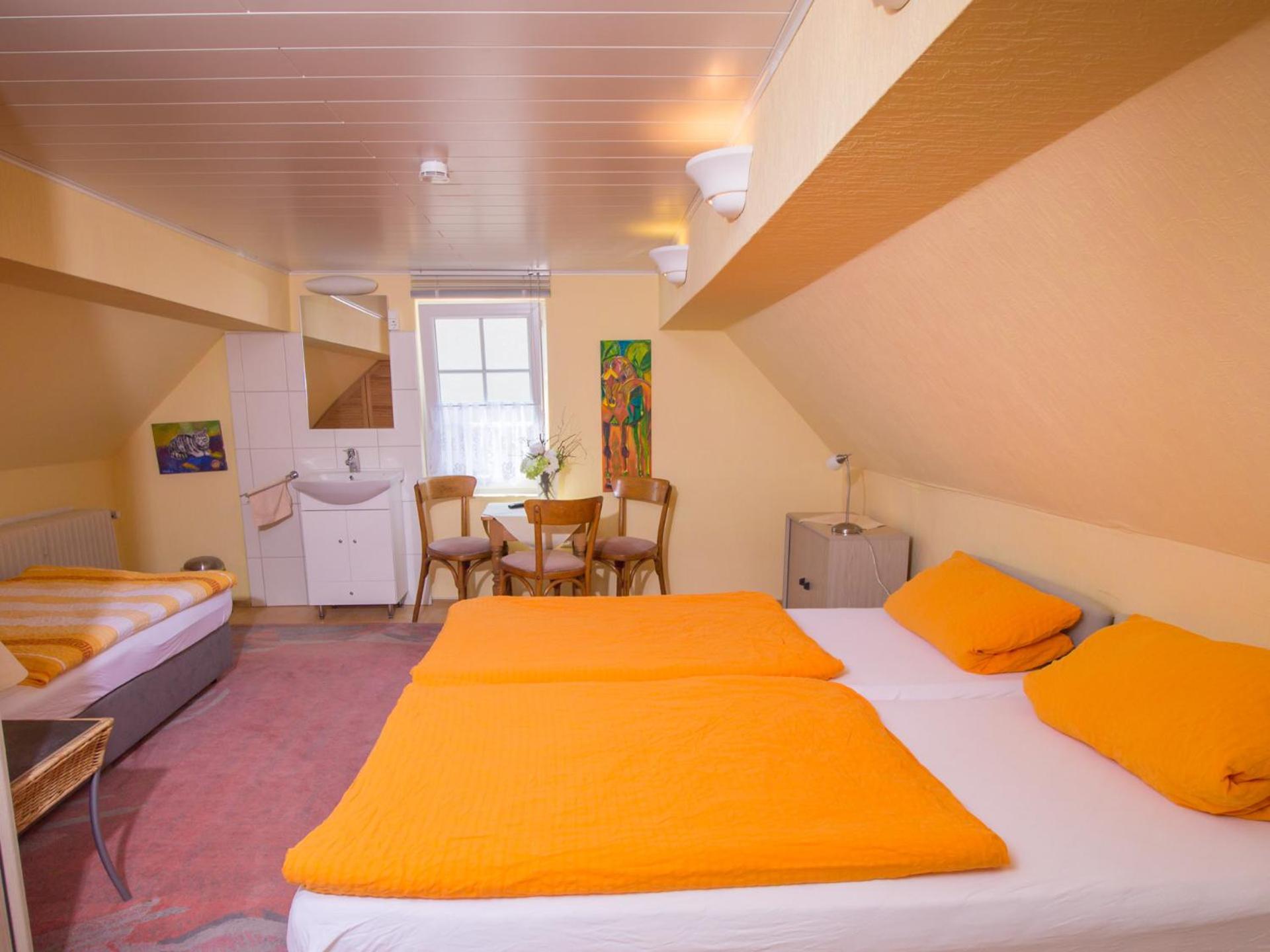 Hotel Zur Post - Burg An Der Mosel الغرفة الصورة